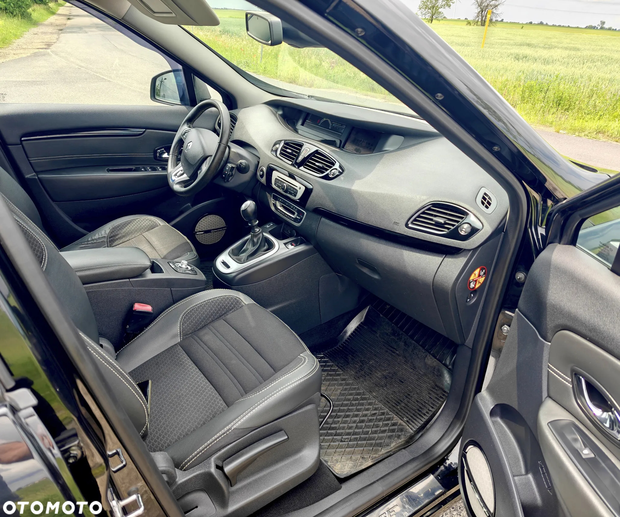 Renault Scenic 1.5 dCi Energy Bose EU6 - 8