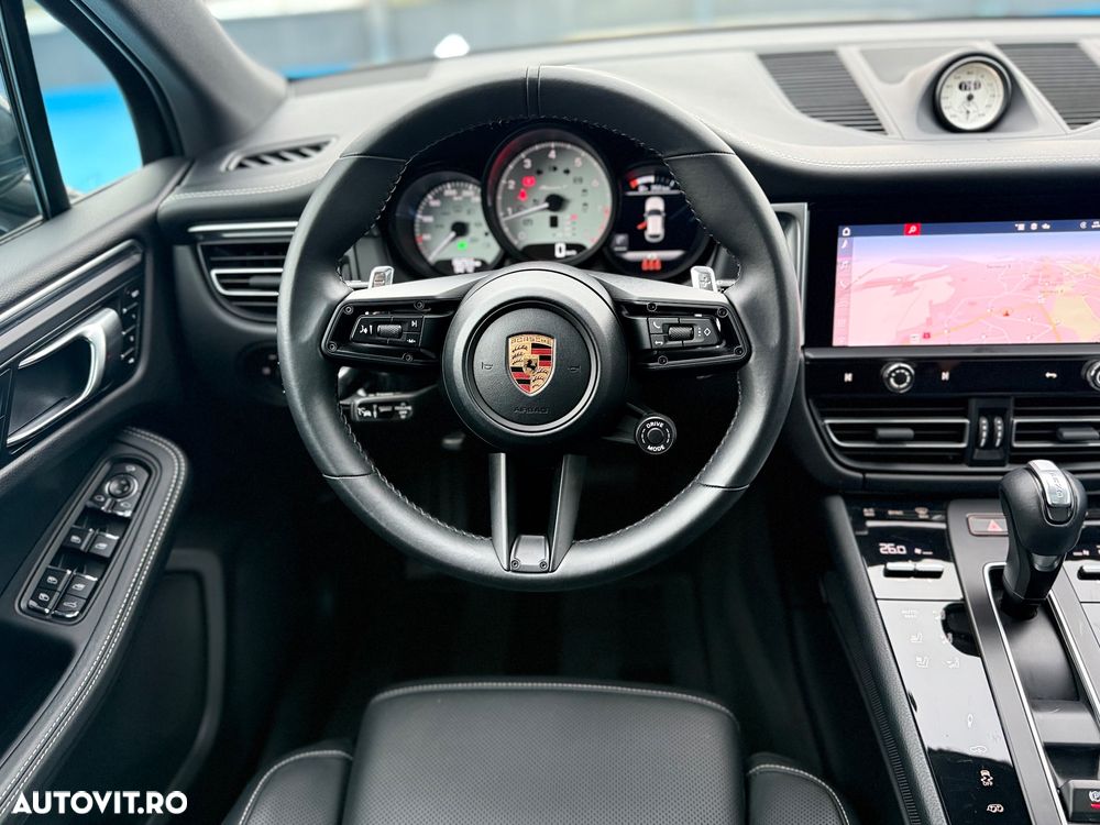 Porsche Macan T - 23
