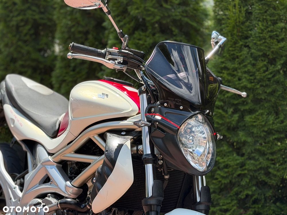 Suzuki Gladius - 11