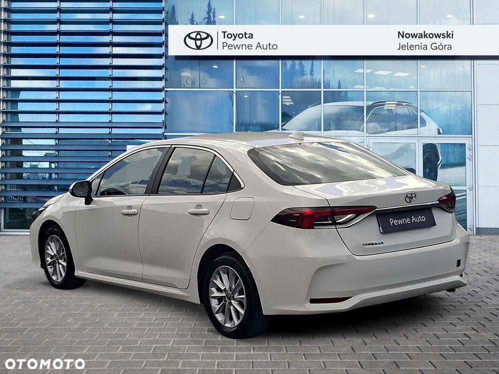 Toyota Corolla - 8