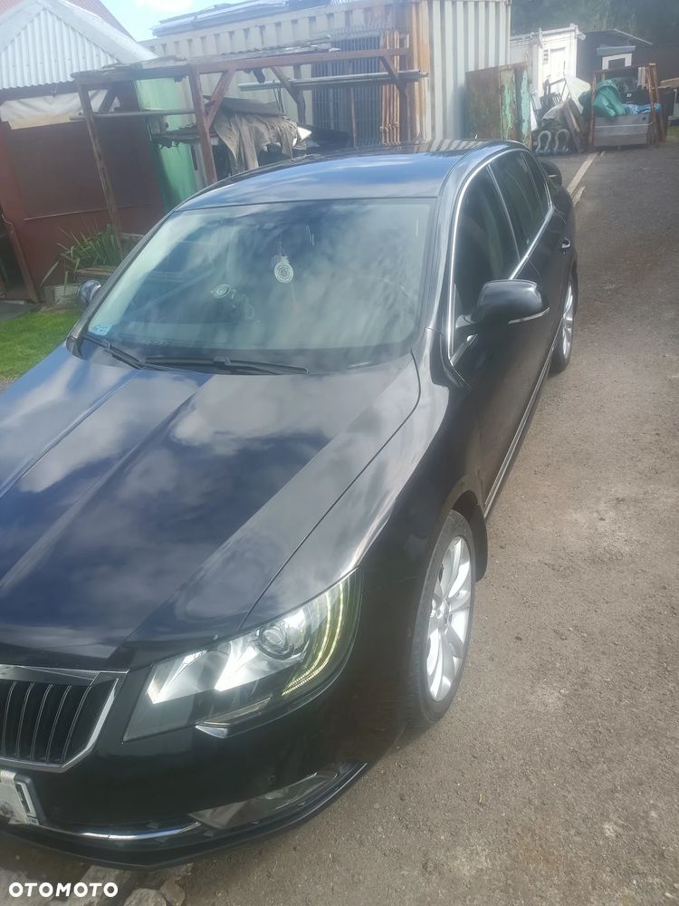 Skoda Superb 2.0 TDI Elegance - 15