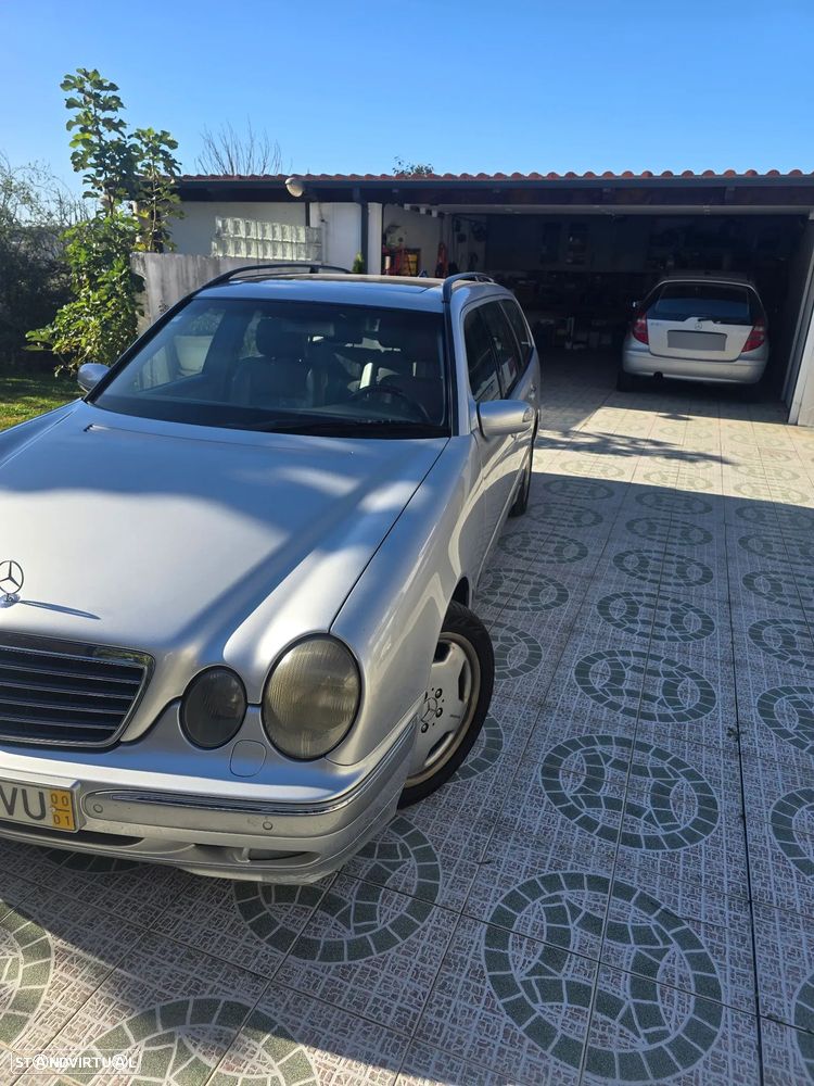 Mercedes-Benz E 320 CDi Avantgarde - 2