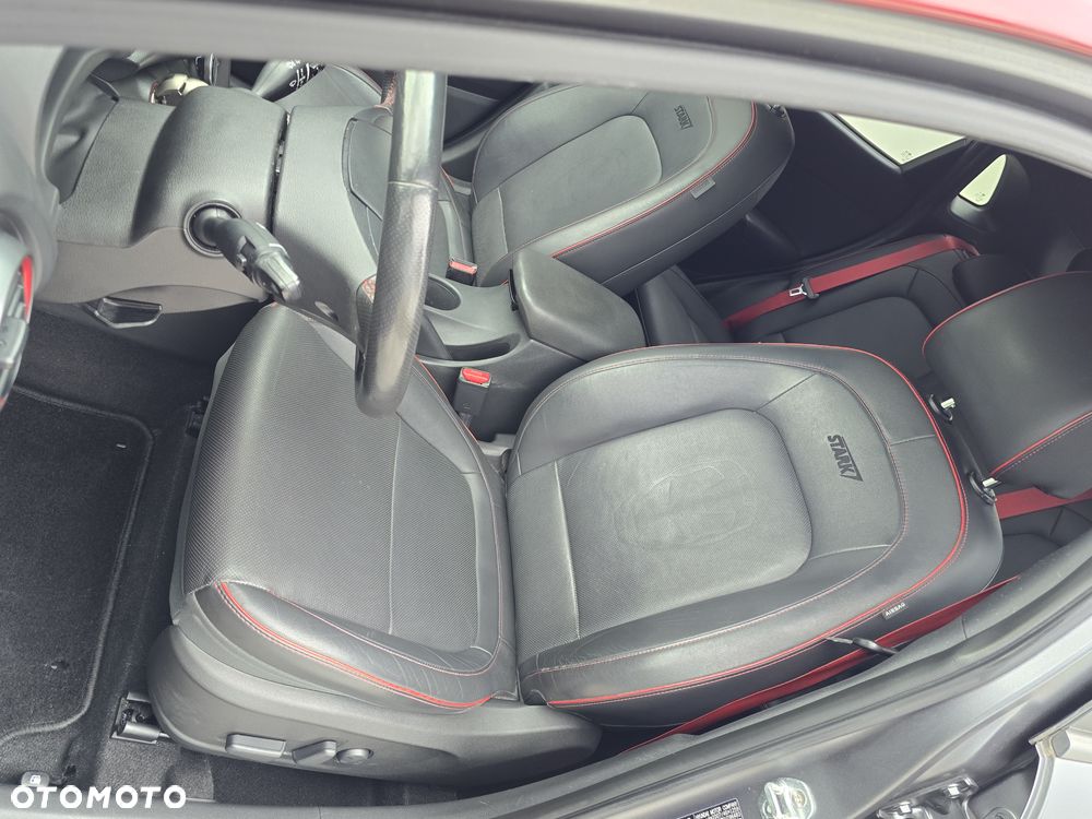 Hyundai Kona 1.6 T-GDI DCT Iron Man Edition - 20