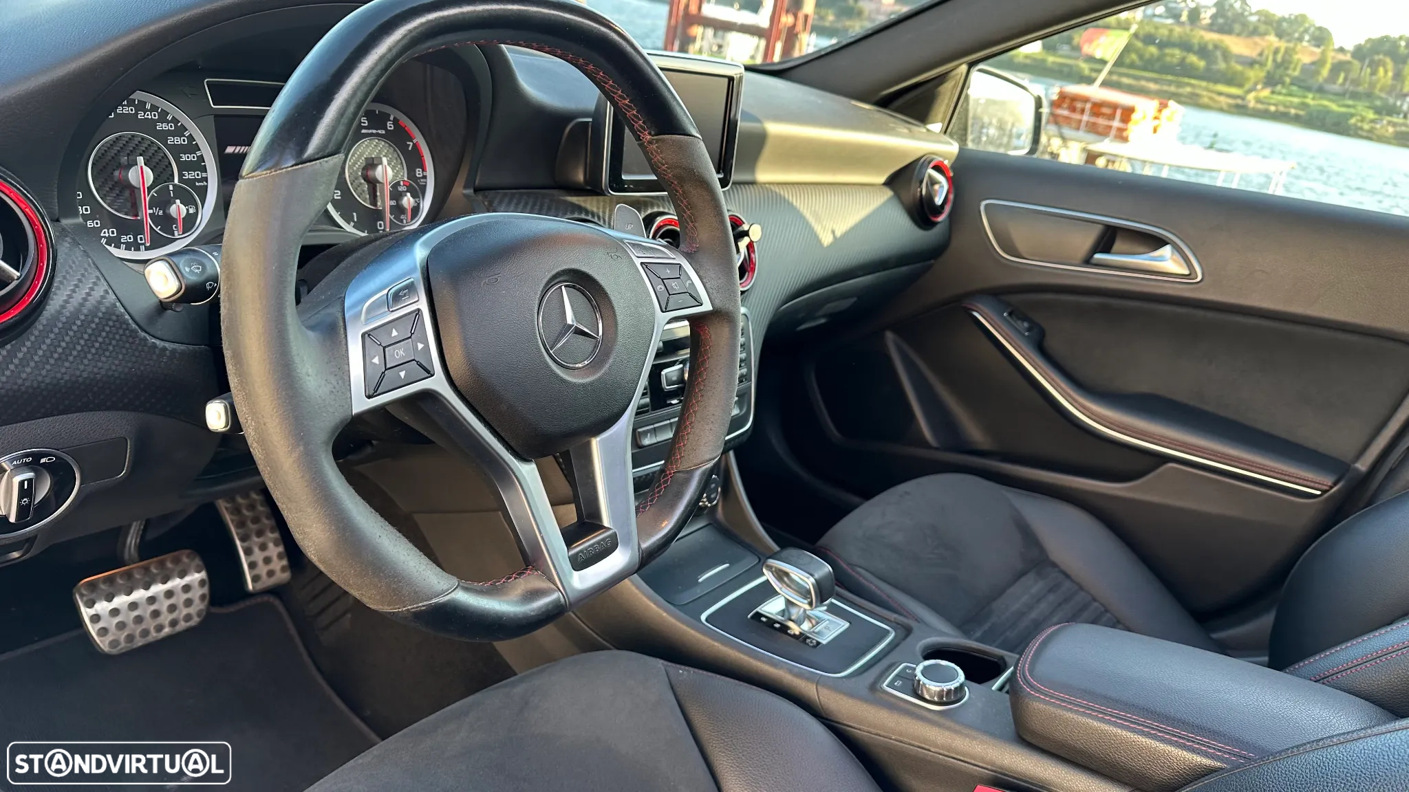 Mercedes-Benz A 45 AMG 4-Matic - 19