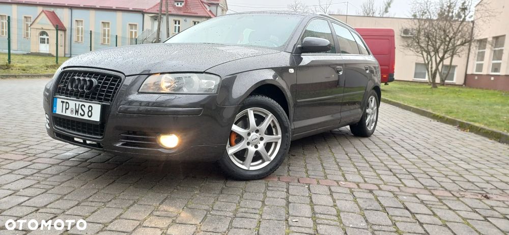 Audi A3 Sportback 2.0 TDI DSG S line Sportpaket plus - 2