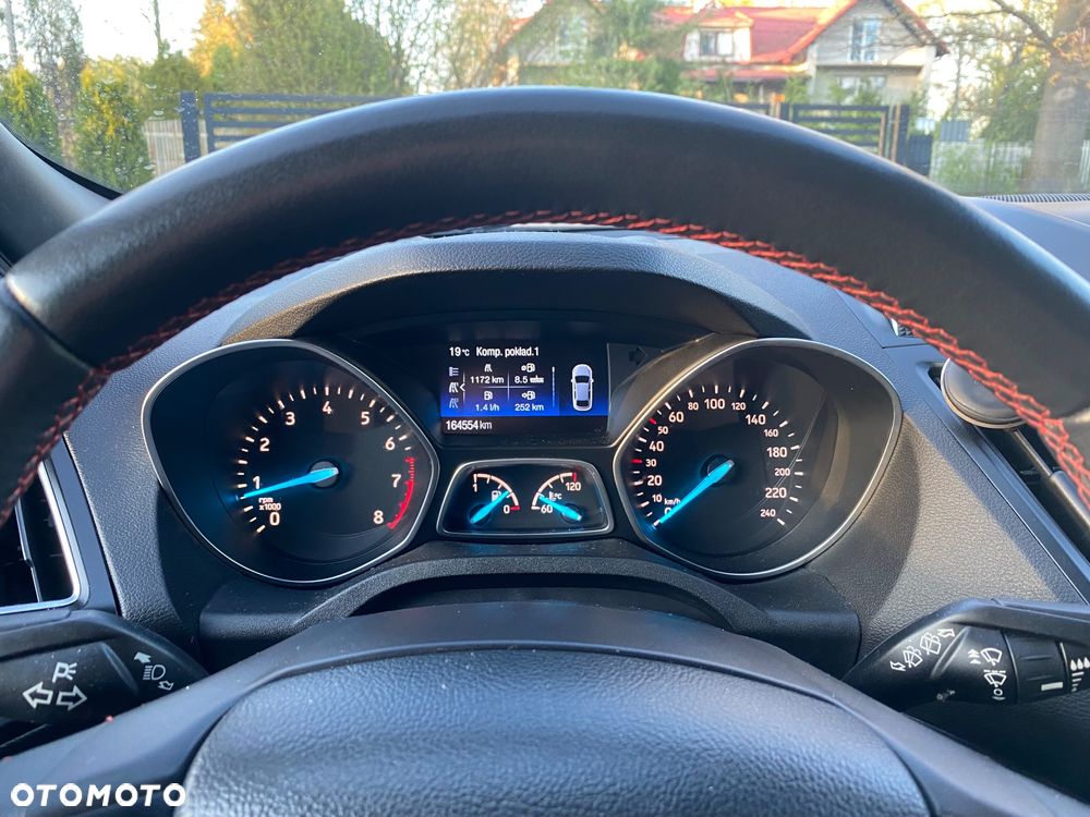Ford Kuga 1.5 EcoBoost 2x4 ST-Line - 39