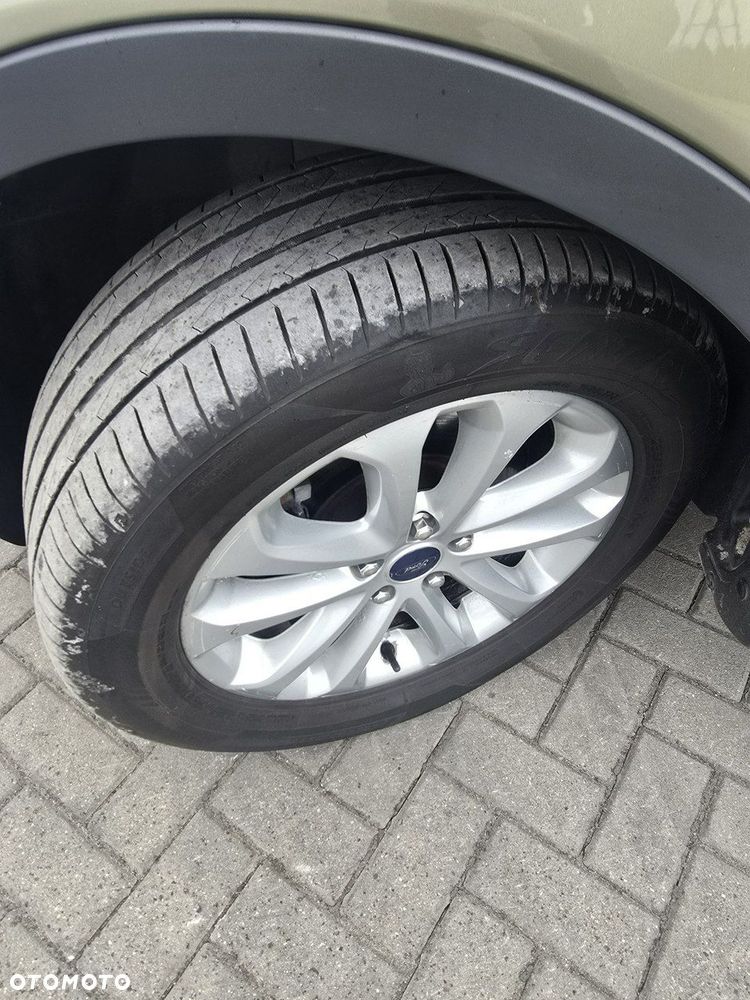Ford Kuga - 35