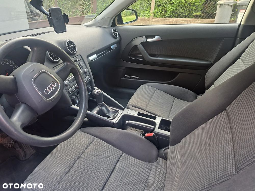 Audi A3 3-drzwiowe 1.9 TDI DPF e - 7
