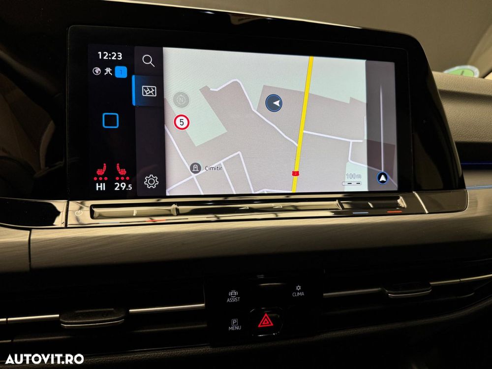 Volkswagen Golf - 11