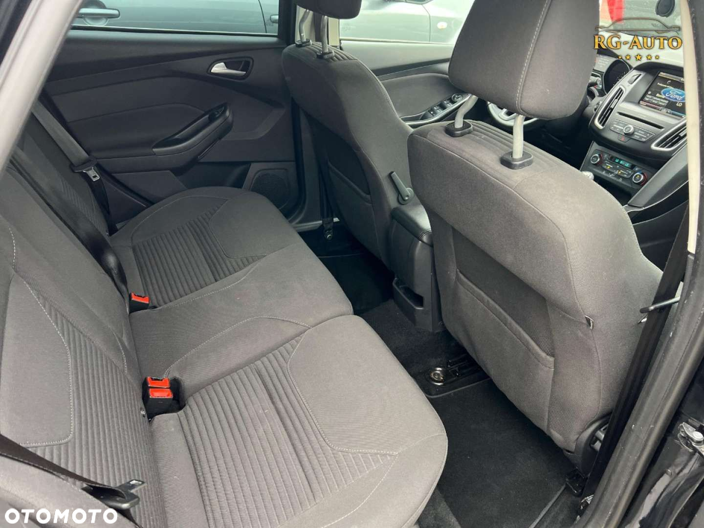 Ford Focus - 30