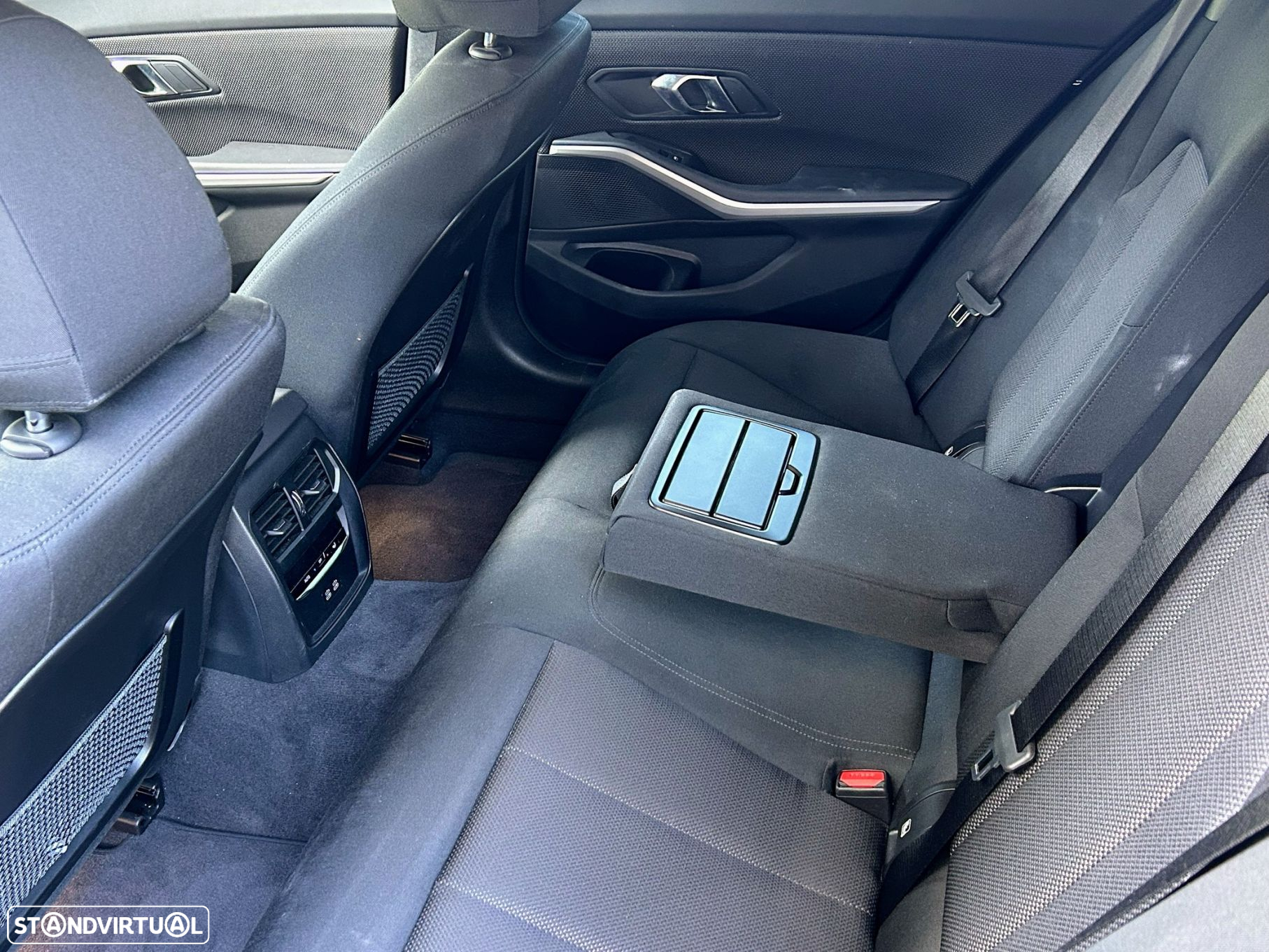 BMW 320 e Touring Corporate Edition Auto - 21