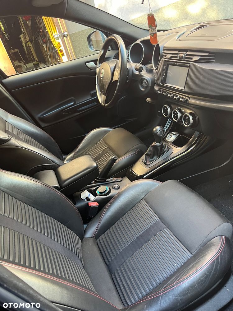 Alfa Romeo Giulietta 1.4 TB MultiAir TCT - 9
