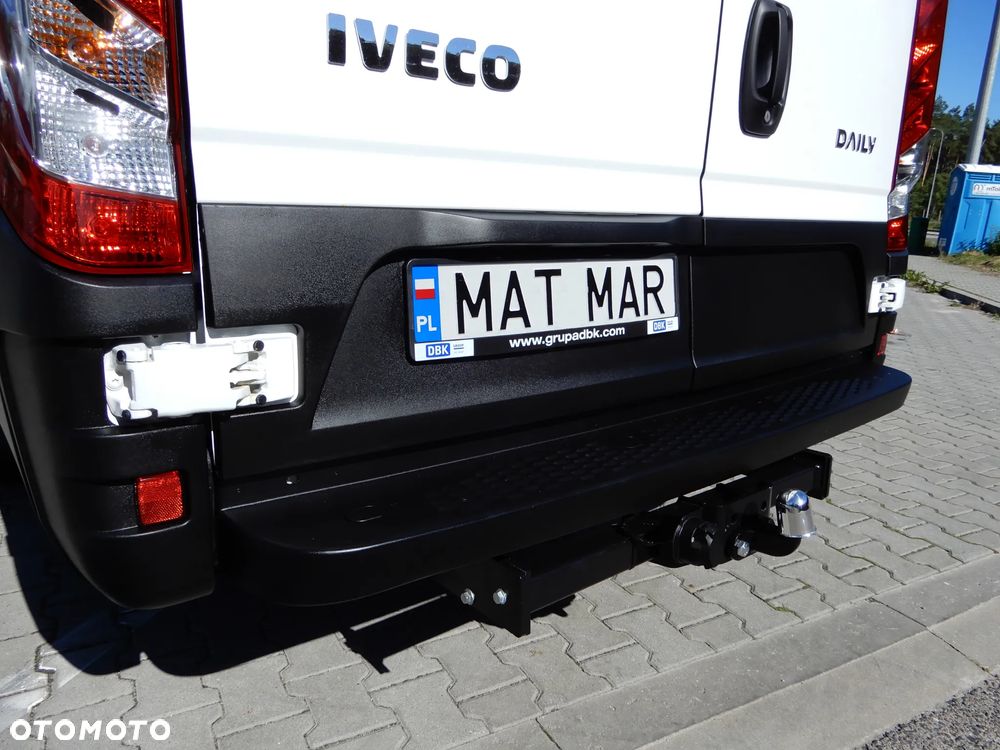 Iveco Daily 35S18 3.0 HPI 180 KM POWER Furgon Blaszak XXL 4.70 CM MAXI LONG Wysokość H3 2150 mm WZMACNIANE ZAWIESZENIE 1024 Kg Ładowność HAK 3500 Kg 50 Tys Km ASO Serwis Stan NOWY UNIKAT OKAZJA - 11