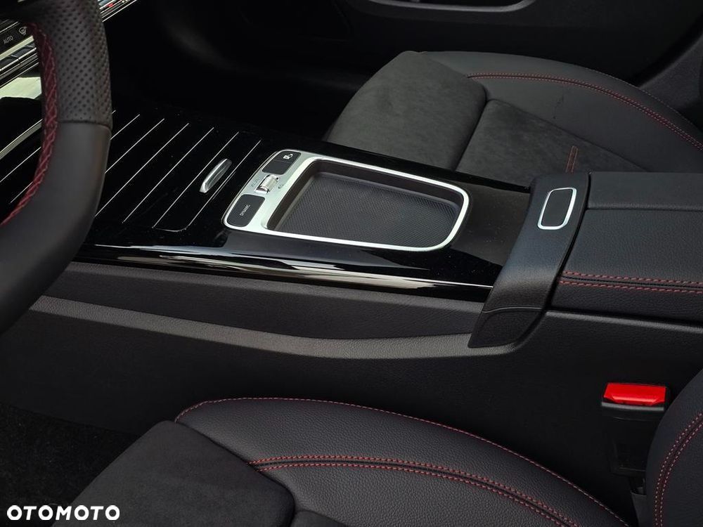 Mercedes-Benz Klasa A 200 AMG Line 7G-DCT - 20