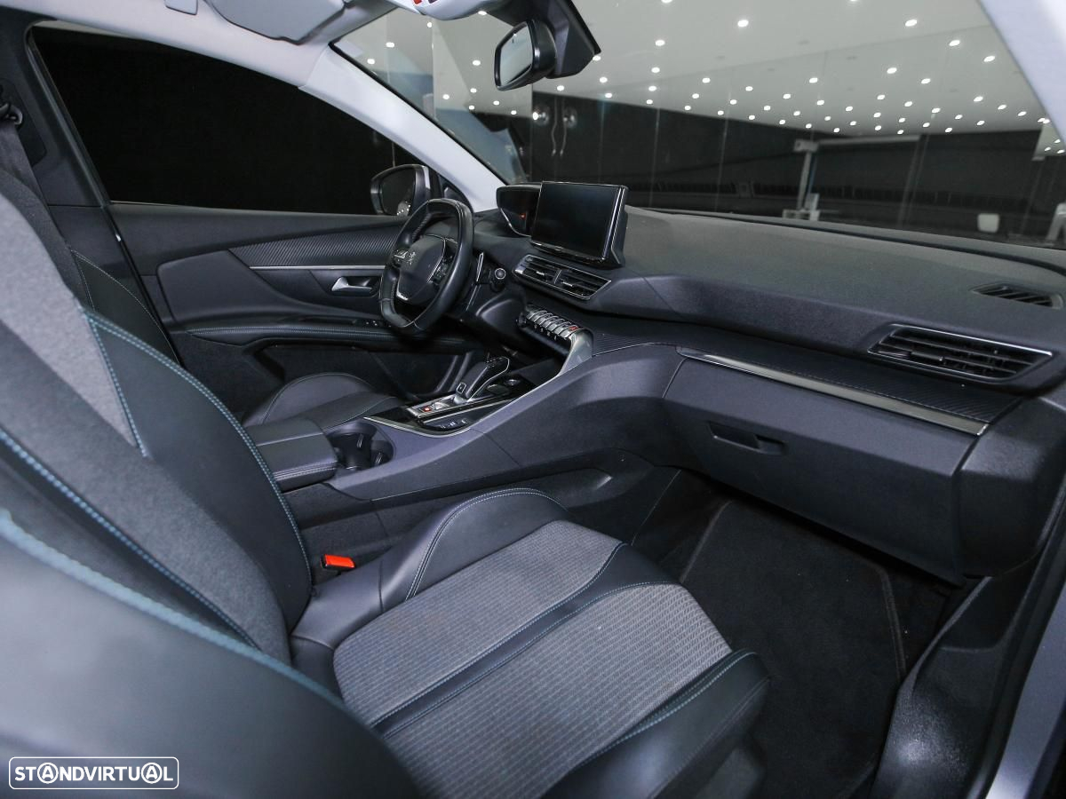Peugeot 5008 1.5 BlueHDi Allure EAT8 - 8