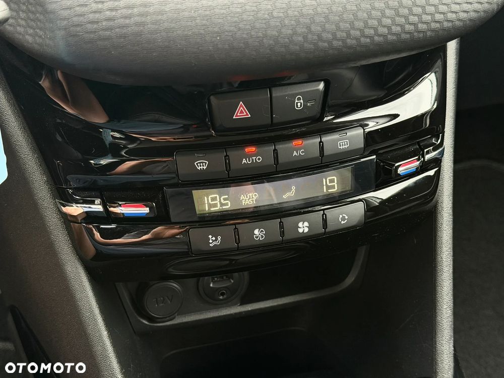 Peugeot 2008 PureTech 110 Stop&Start Allure - 22