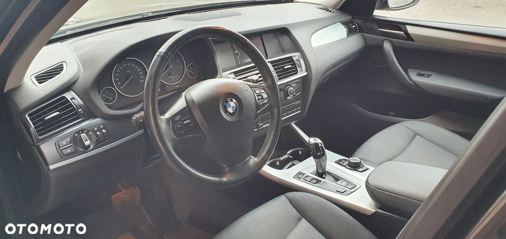 BMW X3 28i xDrive - 8