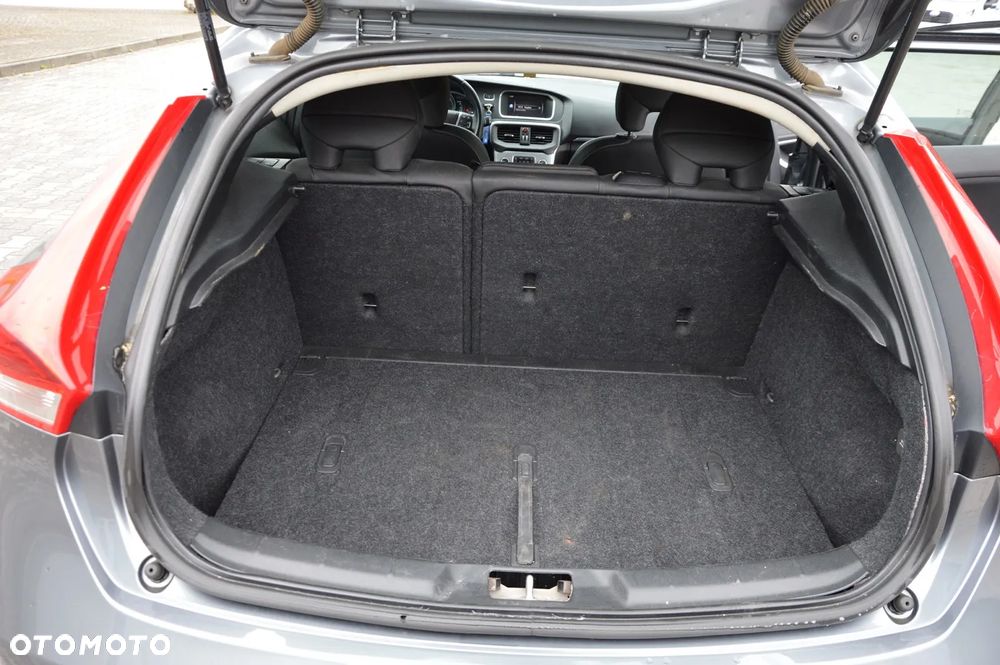 Volvo V40 D2 Momentum - 7