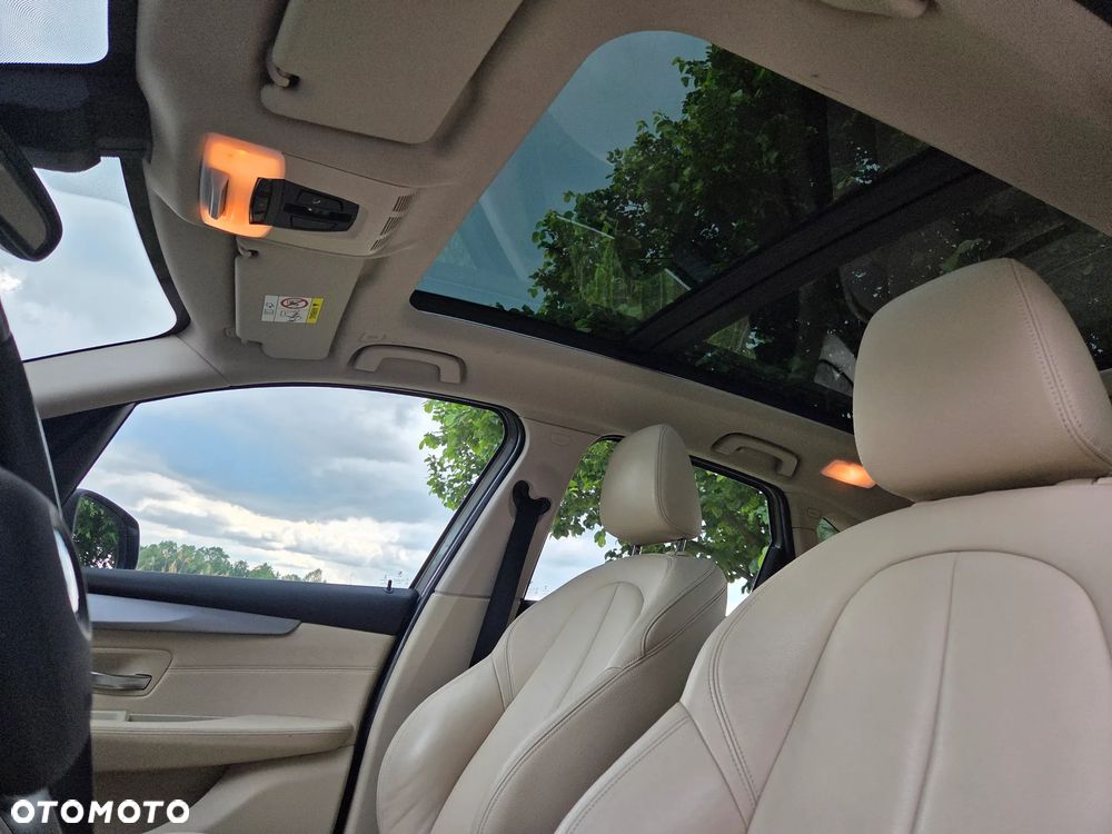 BMW Seria 2 218d Advantage - 15