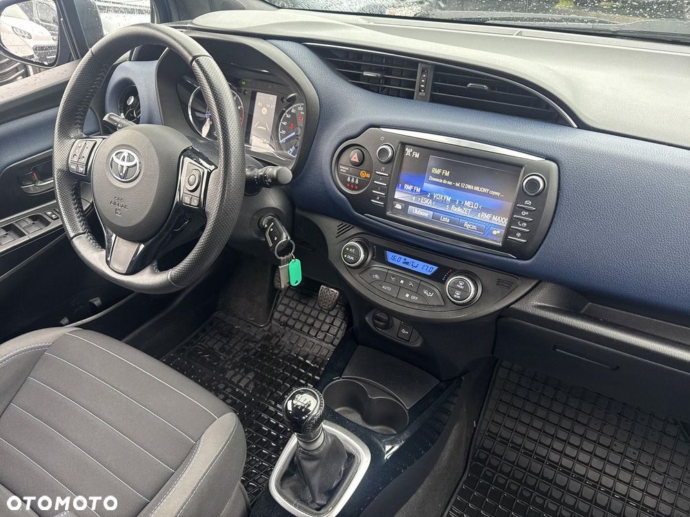 Toyota Yaris 1.5 Selection - 17