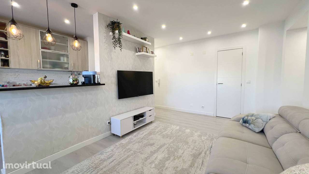 Apartamento T3 localizado em São Marcos, Lisboa - Grande imagem: 3/17