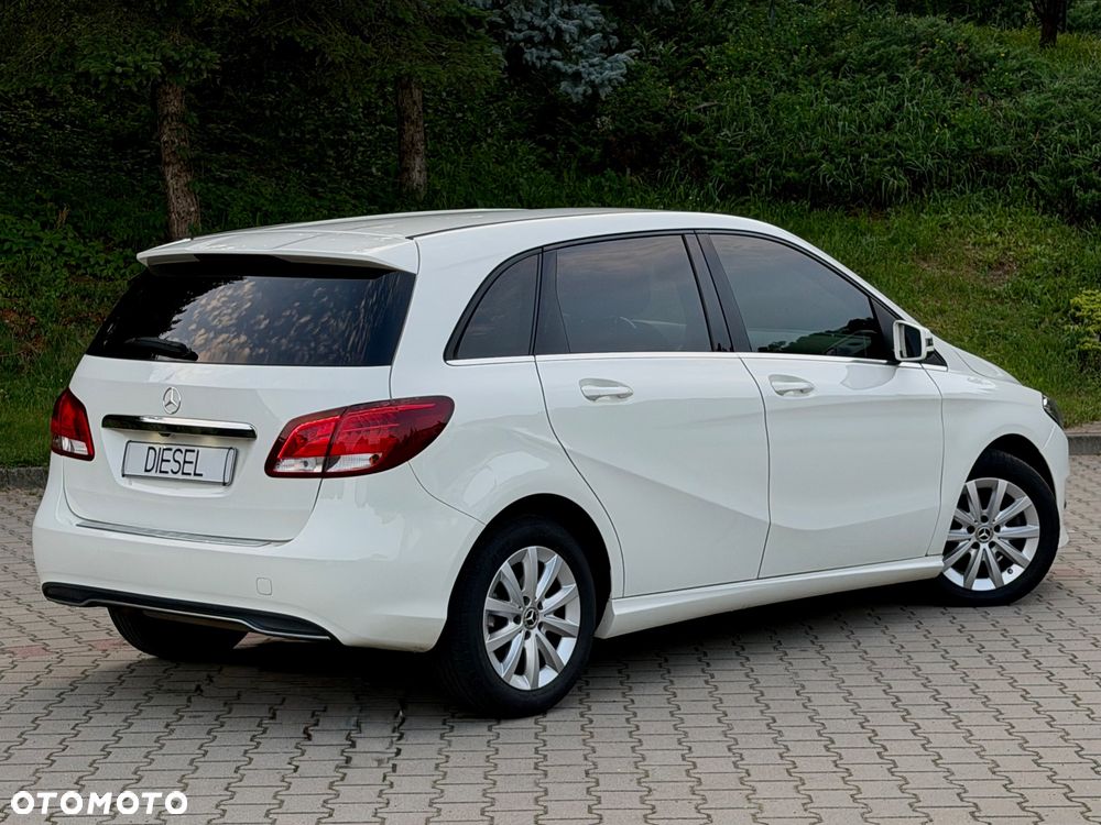 Mercedes-Benz Klasa B 160 d Edition - 22