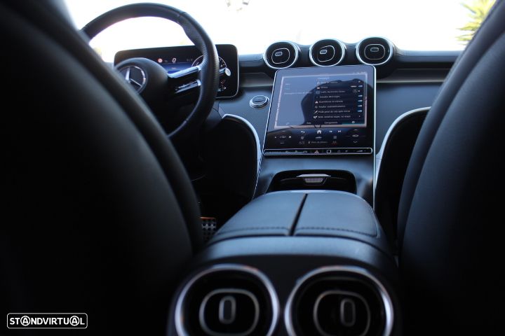 Mercedes-Benz C 300 de T 9G-TRONIC AMG Line - 25