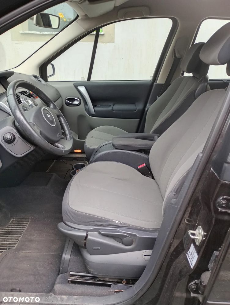 Renault Scenic 2.0 16V Expression - 9