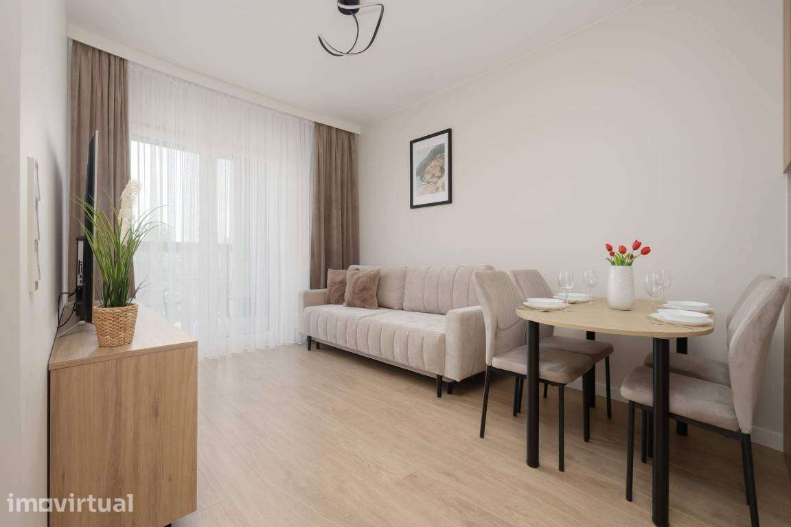 Apartamento T1 com 50m², elevador e ar condicionado - Grande imagem: 2/17
