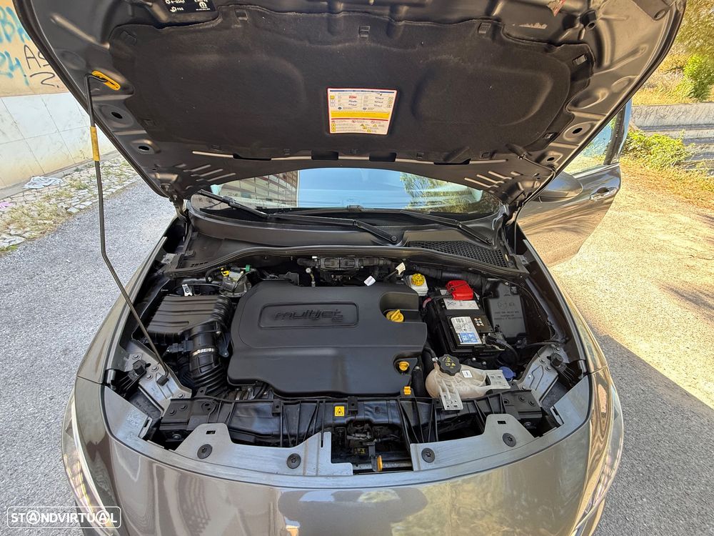 Fiat Tipo Station Wagon 1.6 M-Jet Lounge Tech J17 DCT - 11