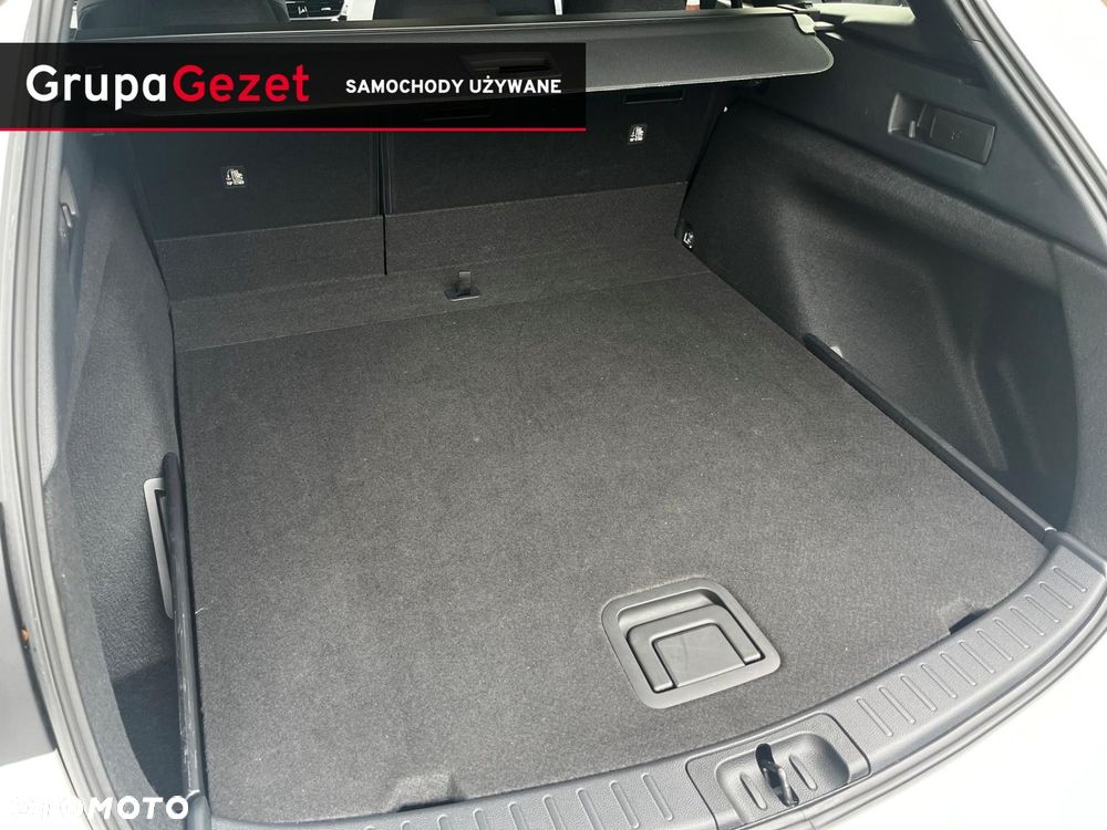 Suzuki Swace 1.8 Hybrid Premium Plus CVT - 12