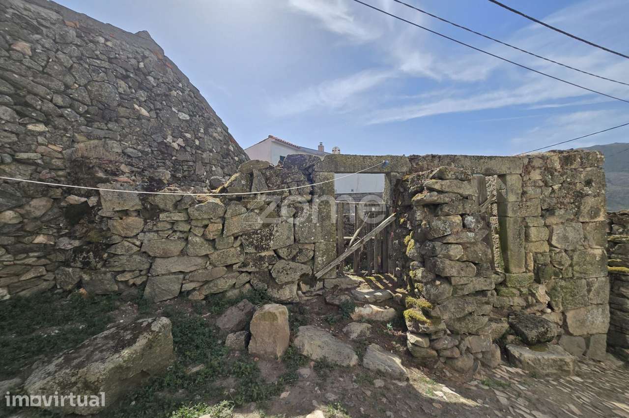 Casa na Aldeia de Folgosinho
