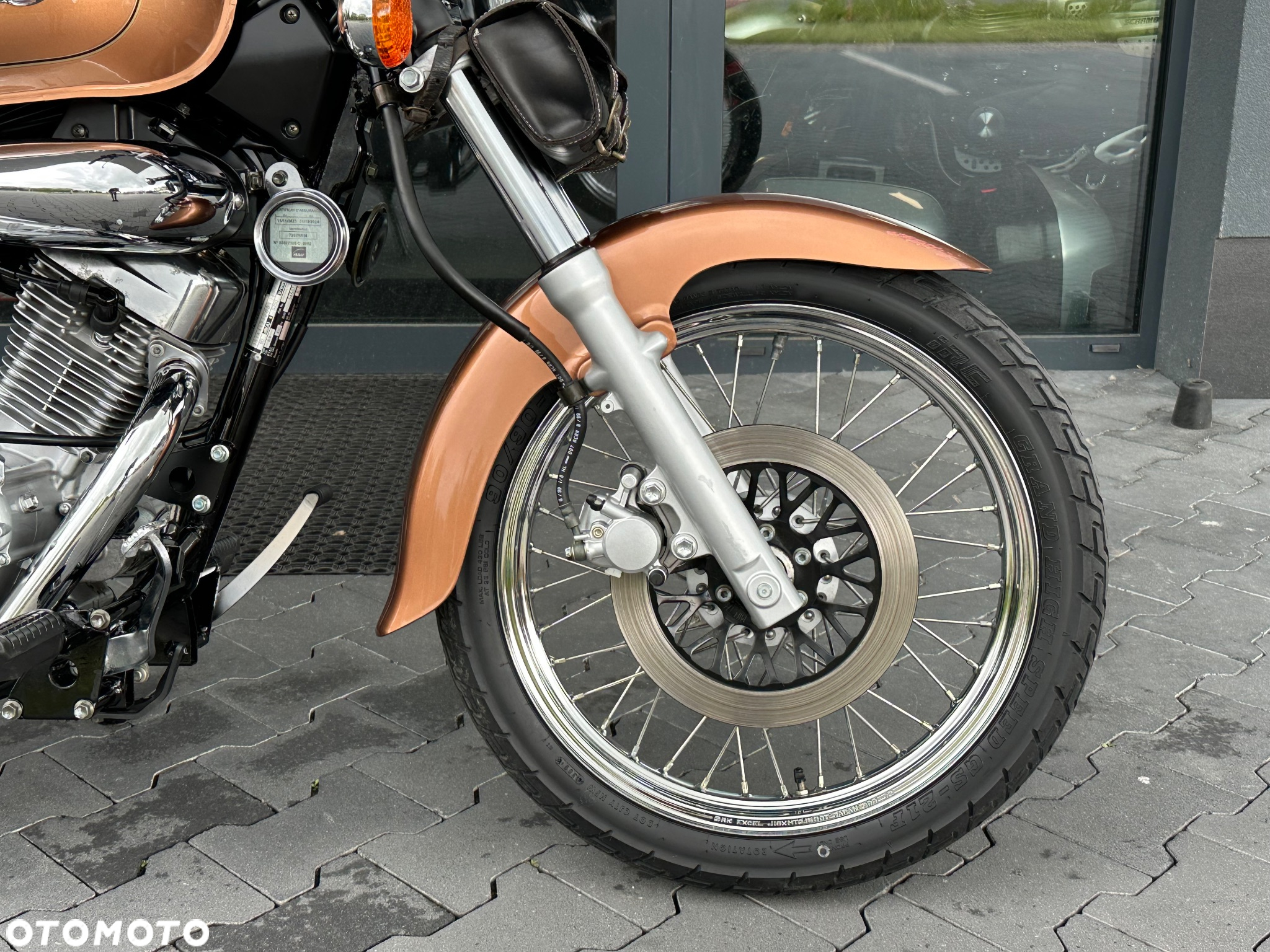 Suzuki Intruder - 8