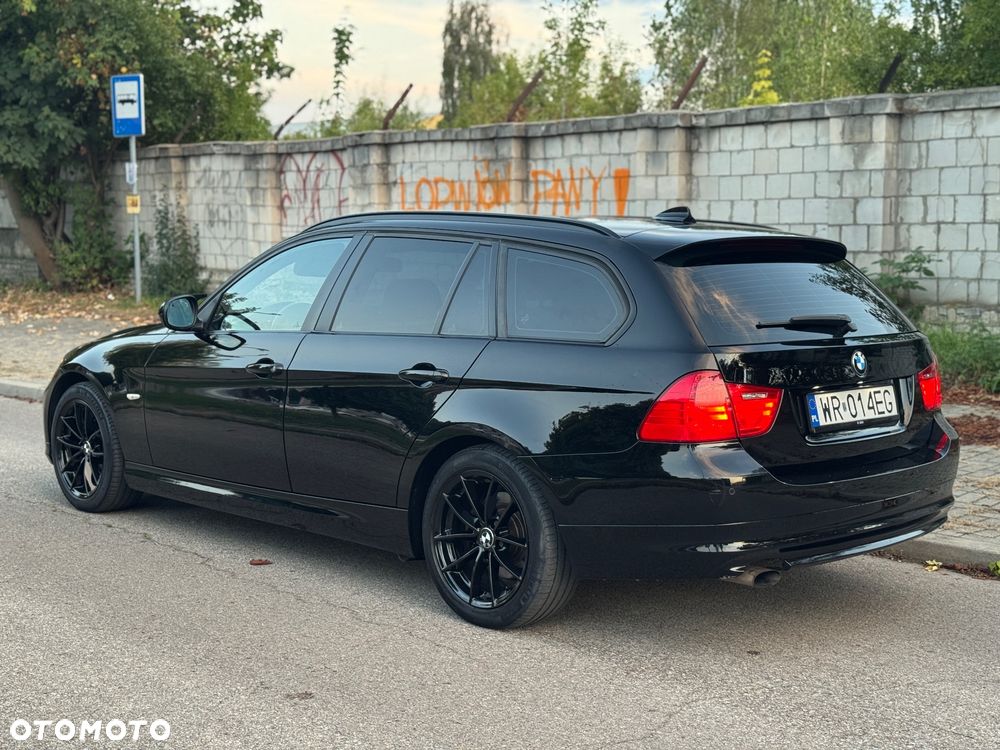 BMW Seria 3 318d Sport Line - 4