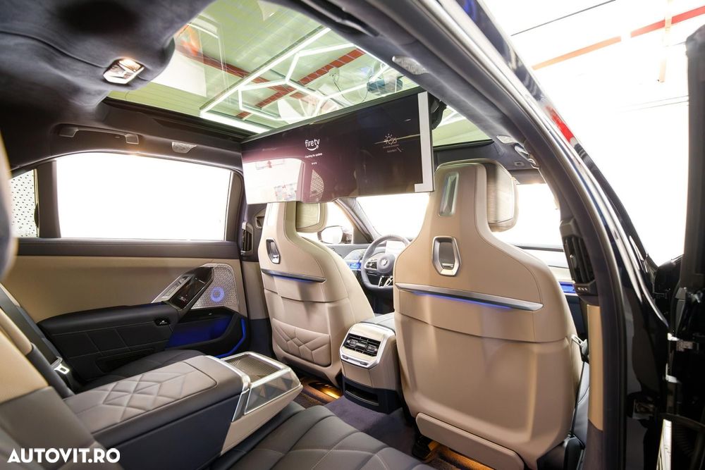BMW Seria 7 - 16