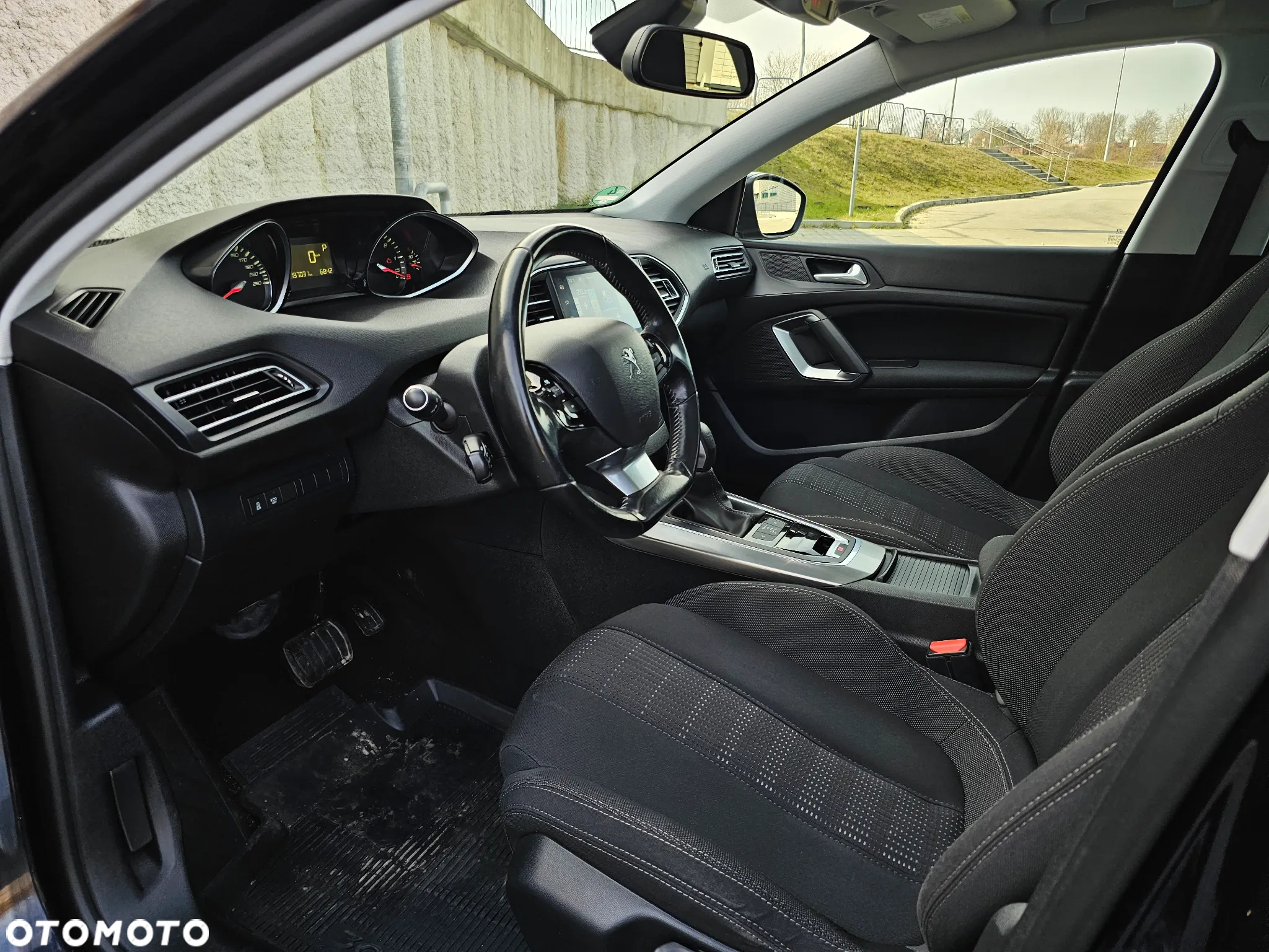 Peugeot 308 SW BlueHDi 150 Automatik Stop & Start Niveau 2 Business-Line - 18