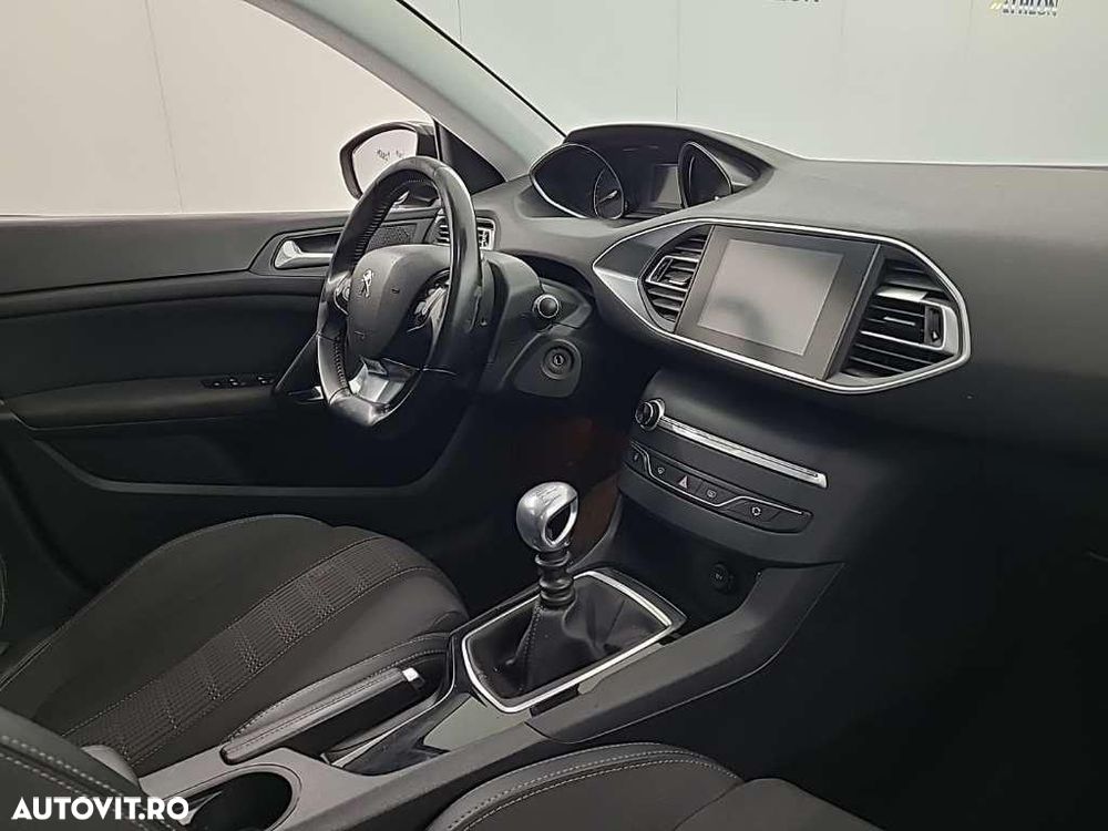 Peugeot 308 PureTech 110 Stop & Start Style - 15