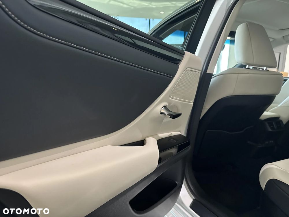 Lexus ES - 19