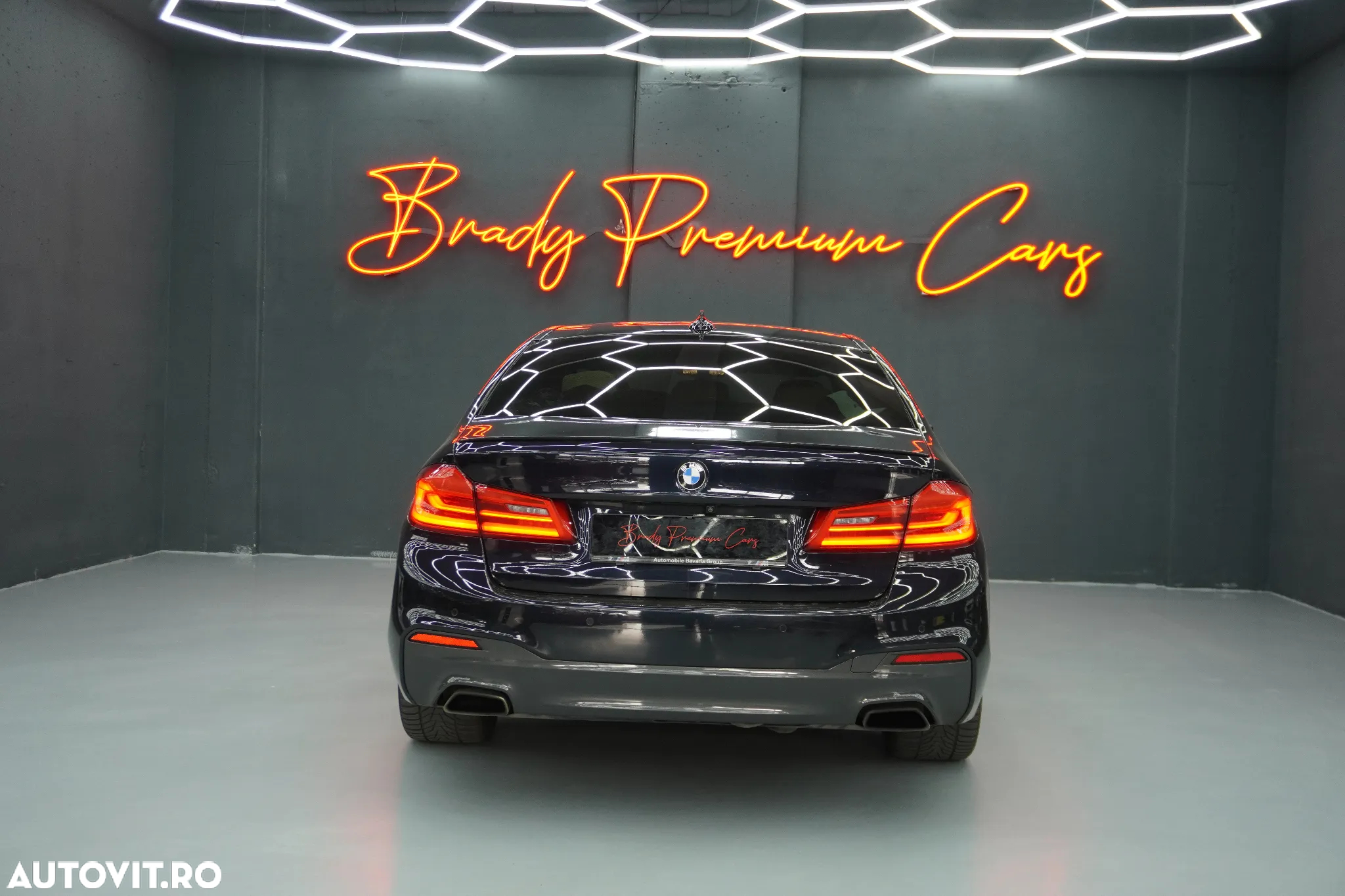 BMW Seria 5 530d xDrive AT - 29