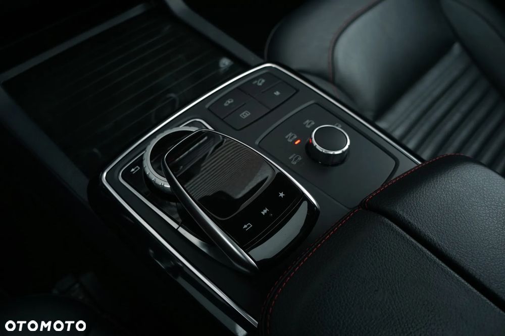 Mercedes-Benz GLE 350 d 4Matic 9G-TRONIC OrangeArt Edition - 24