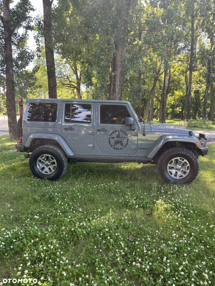 Jeep Wrangler - 4