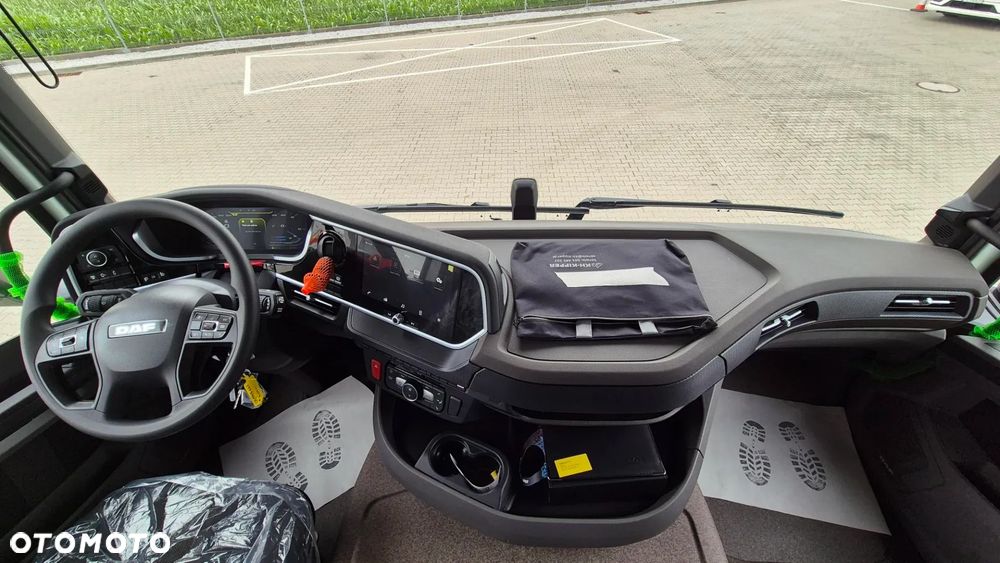 DAF XFC - 9