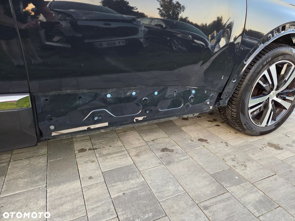 Peugeot 3008 PureTech 180 Stop & Start GPF EAT8 GT - 11