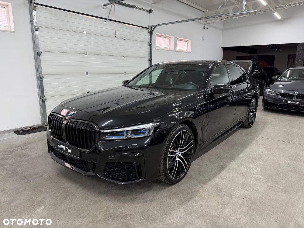 BMW Seria 7 745e sport - 2