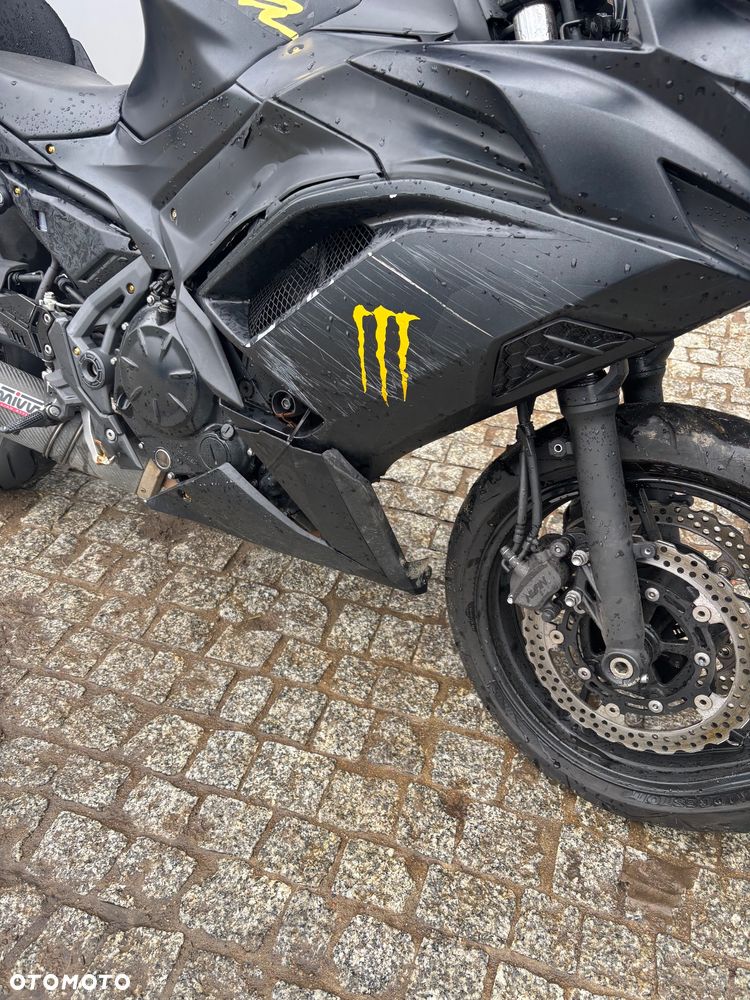 Kawasaki Ninja - 4
