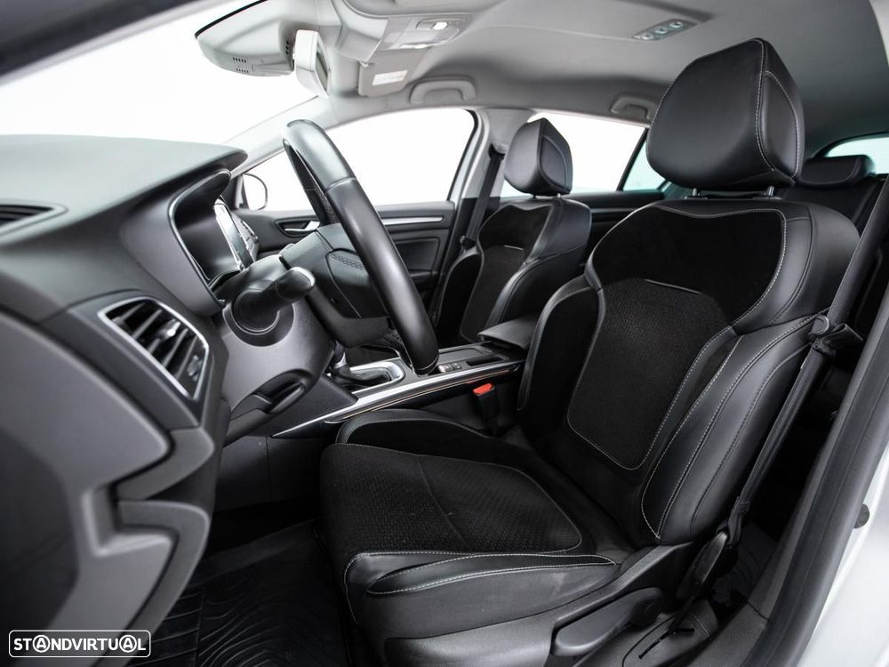 Renault Mégane Sport Tourer - 8