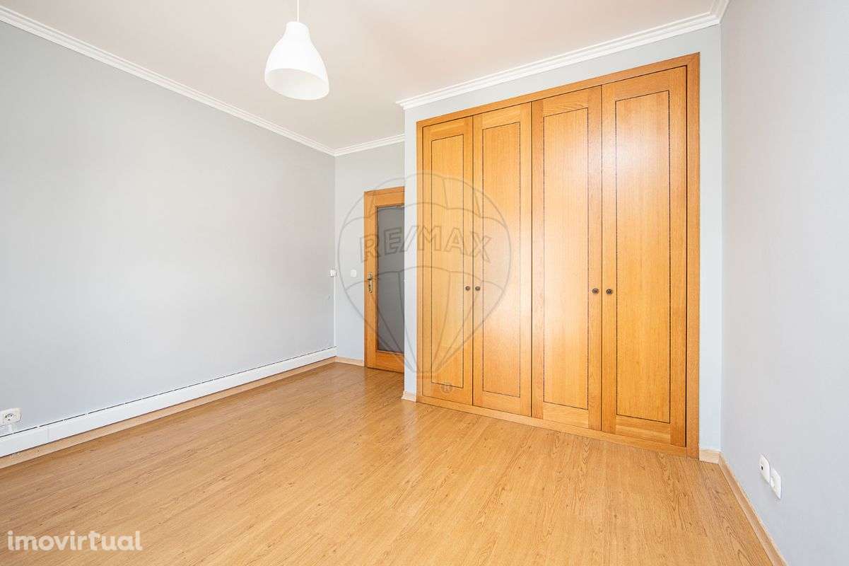 Duplex T2 para arrendamento - Grande imagem: 5/24