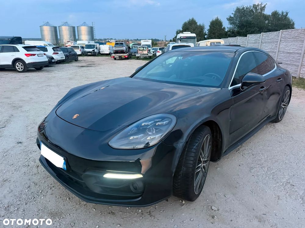 Porsche Panamera 4S E-Hybrid - 1