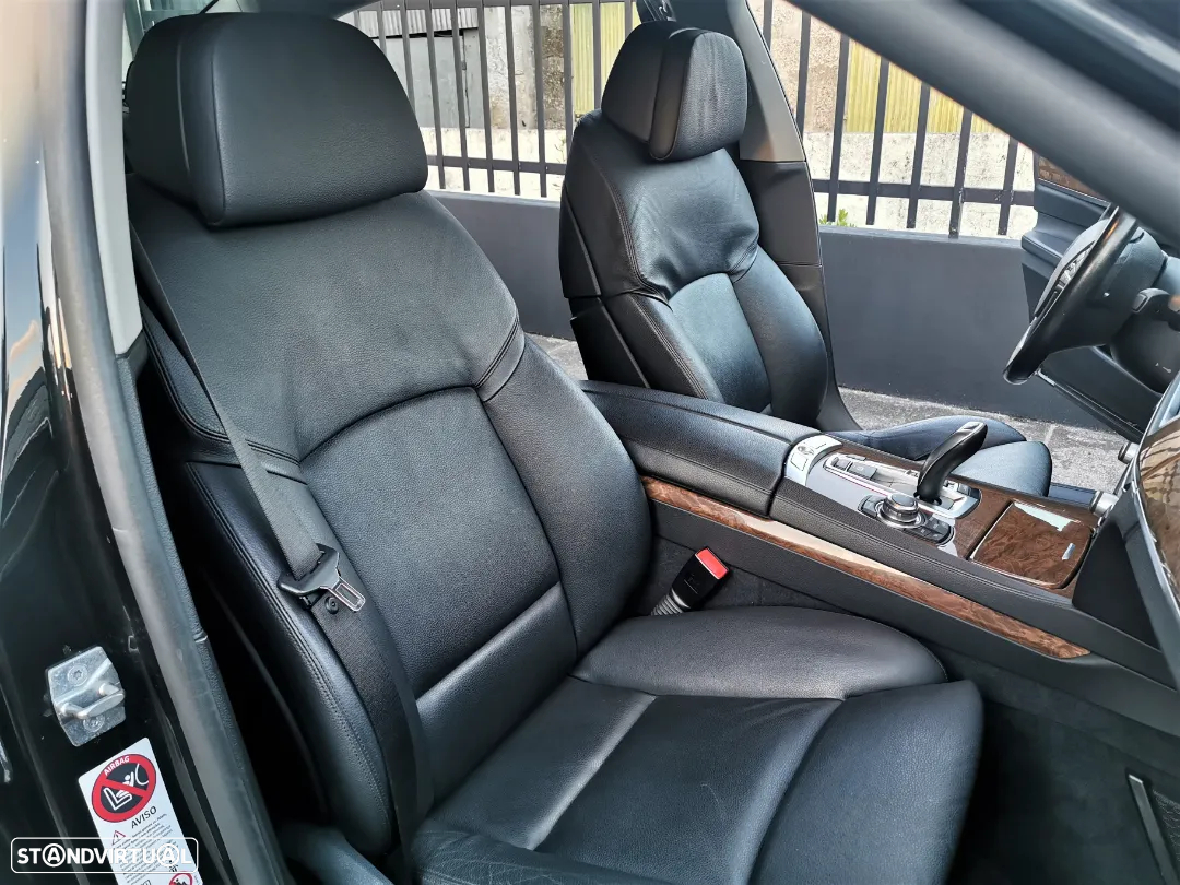 BMW 740 Li - 12