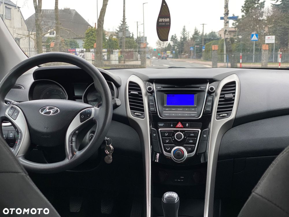 Hyundai i30 1.6 CRDi BlueDrive Run - 11